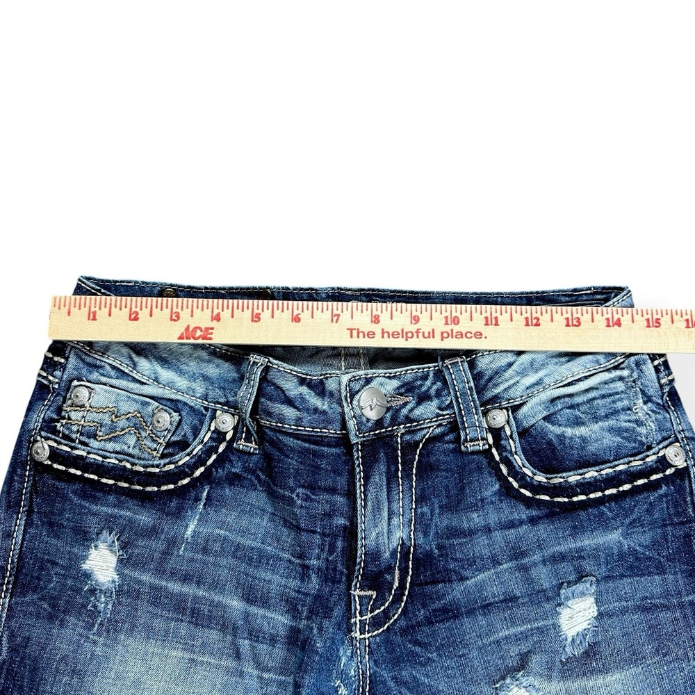 Miss Me Women's Ankle Cropped Jeans Distressed Embroidered Size 29 Blue Denim - Picture 9 of 15